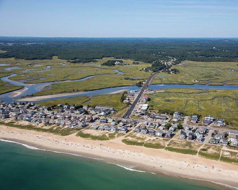 Mainsail Motel & Cottages photo 27