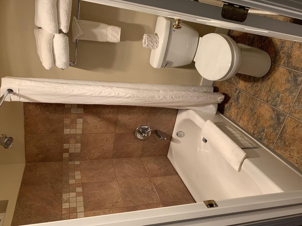 Morgan Inn And Suites photo 62