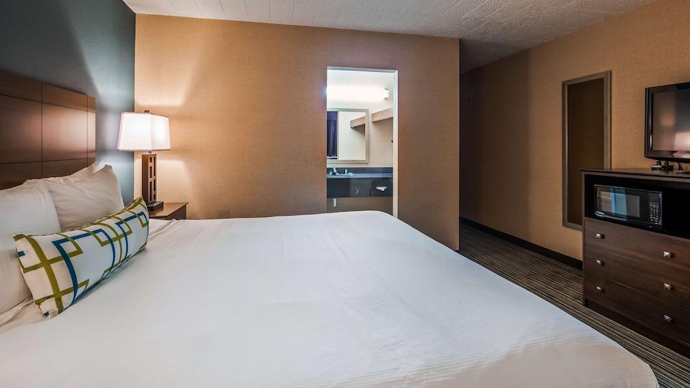 Best Western Woodhaven Inn photo 20