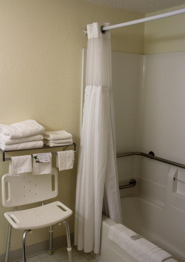 Voyager Inn photo 35