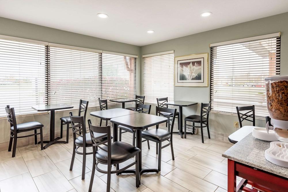 Baymont by Wyndham Lebanon IN photo 14