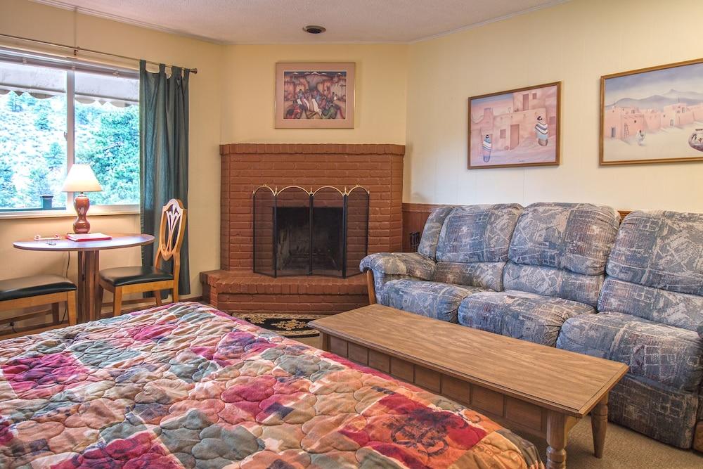 Bailey Lodge photo 11