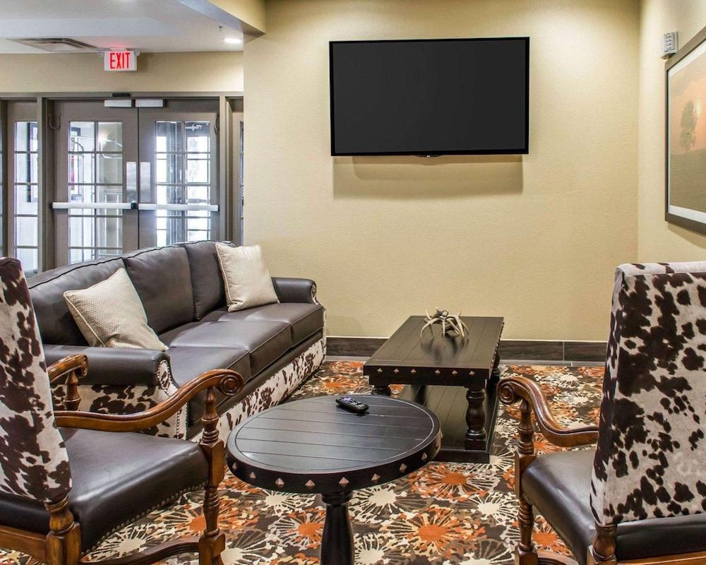 MainStay Suites Cotulla photo 7