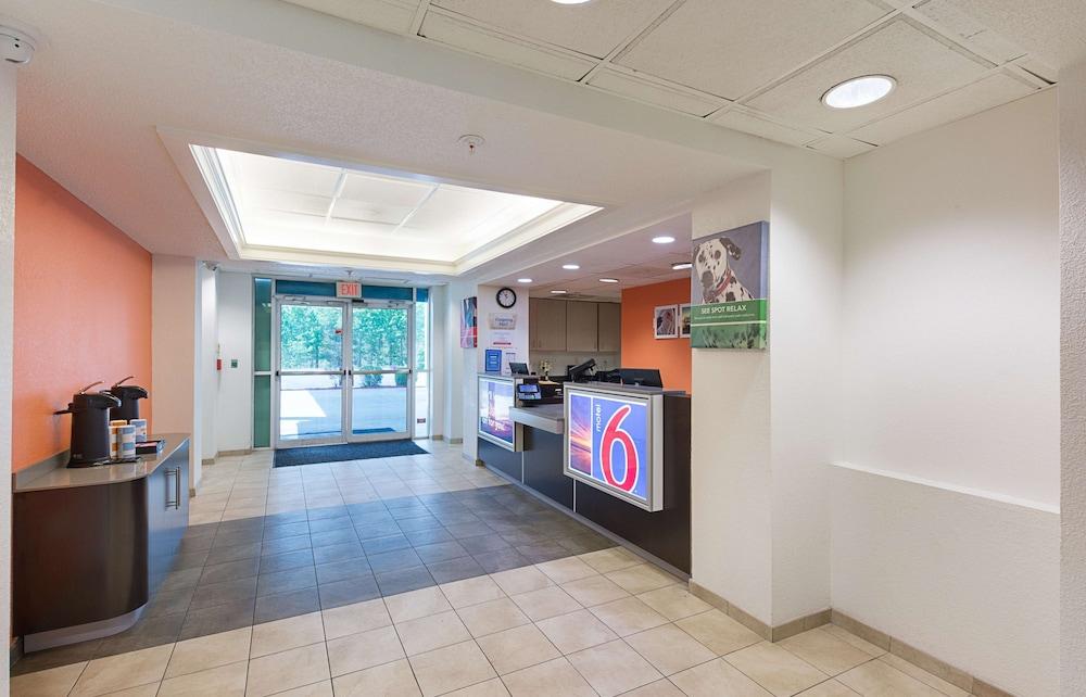 Motel 6 Columbia, SC - Fort Jackson Area photo 12