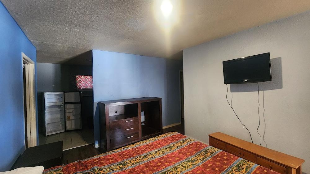 Bay Inn photo 17