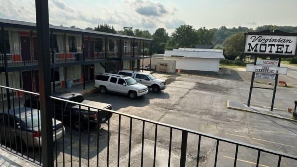Virginian Motel photo 12
