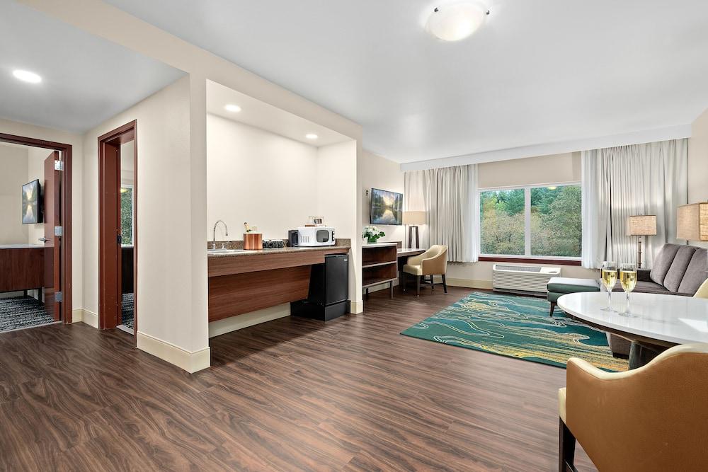 Lucky Eagle Casino & Hotel photo 61