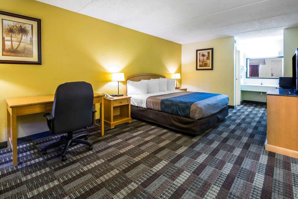 SureStay by Best Western Jacksonville Airport photo 18