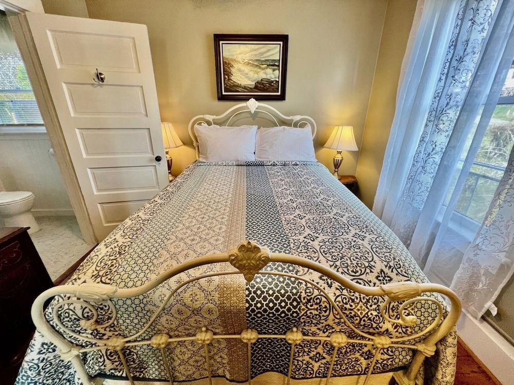 The Historic Requa Inn photo 89