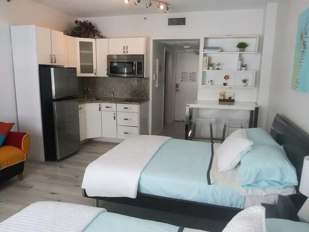 Casablanca Miami Beach photo 68