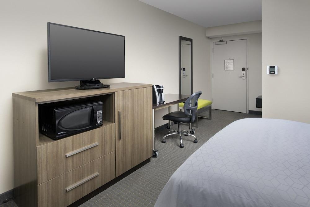 Holiday Inn Express & Suites Annapolis by IHG photo 4