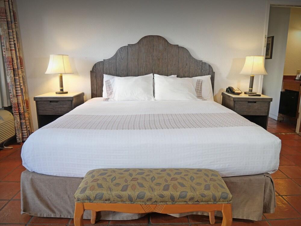 Y O Ranch Hotel photo 22