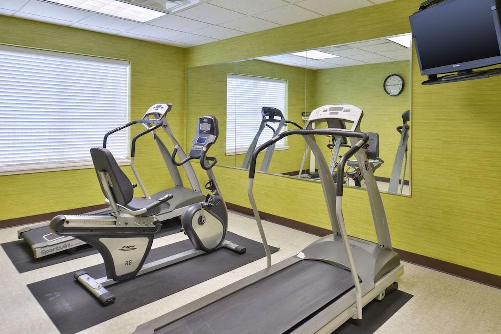 Holiday Inn Express Hotel & Suites San Antonio by IHG photo 26