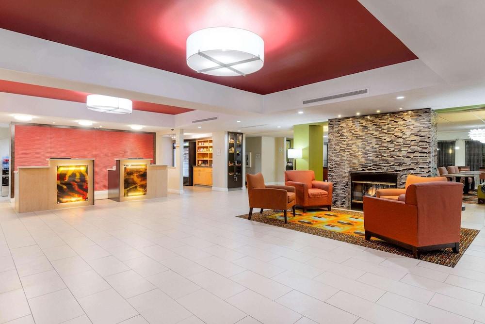 La Quinta Inn & Suites Summersville / New River National Park photo 26