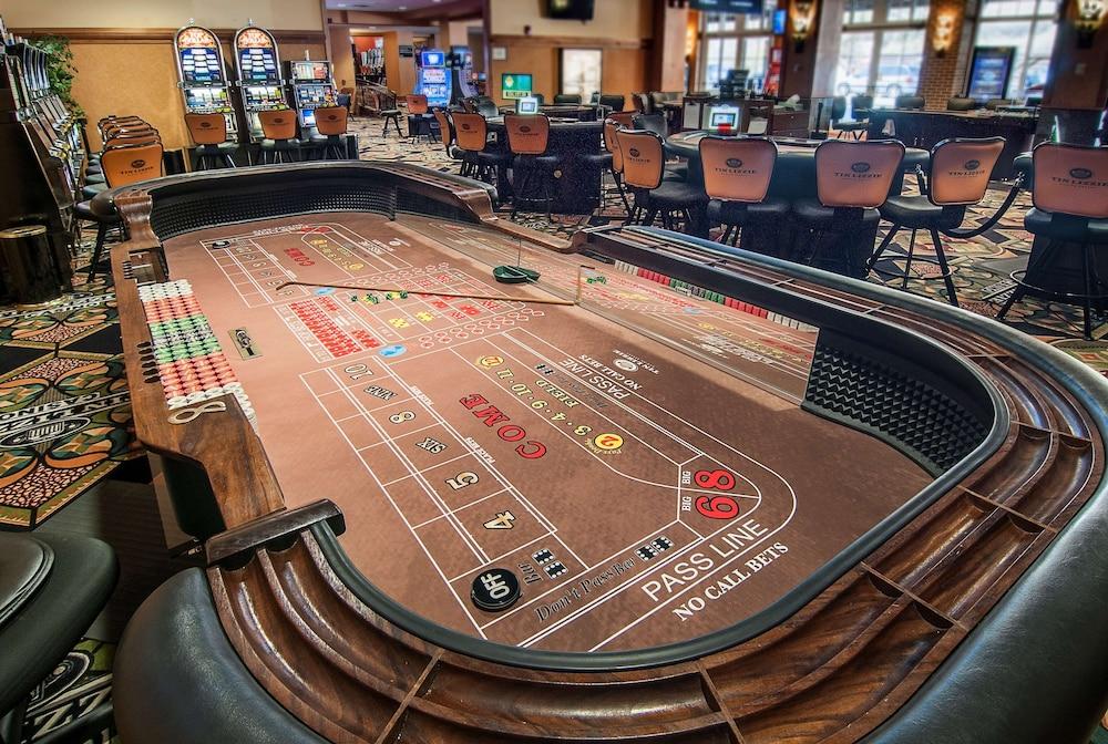 Hampton Inn Deadwood at Tin Lizzie Gaming Resort photo 32