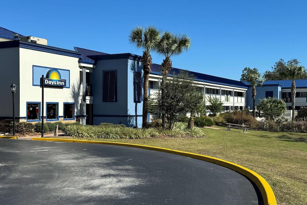Days Inn by Wyndham Brooksville/Dade City photo 27