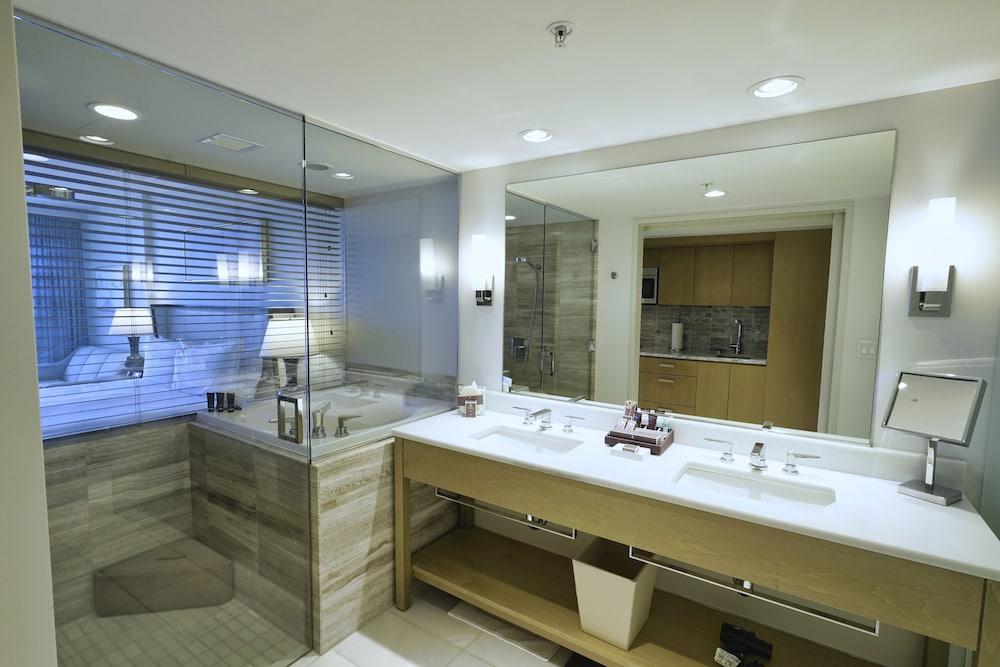 Real Select at the Ritz Carlton Residences, Waikiki Beach photo 63