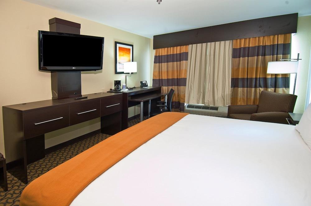 Holiday Inn Express & Suites Jackson / Pearl Intl Airport by IHG photo 23