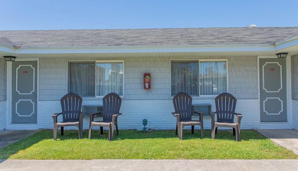 Atlantic Coast Inn photo 16