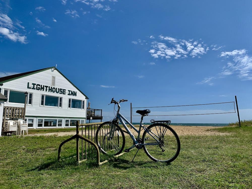 Lighthouse Inn photo 32