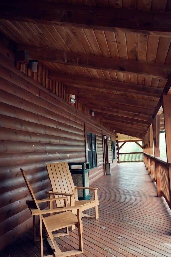 Cliffview Resort photo 24