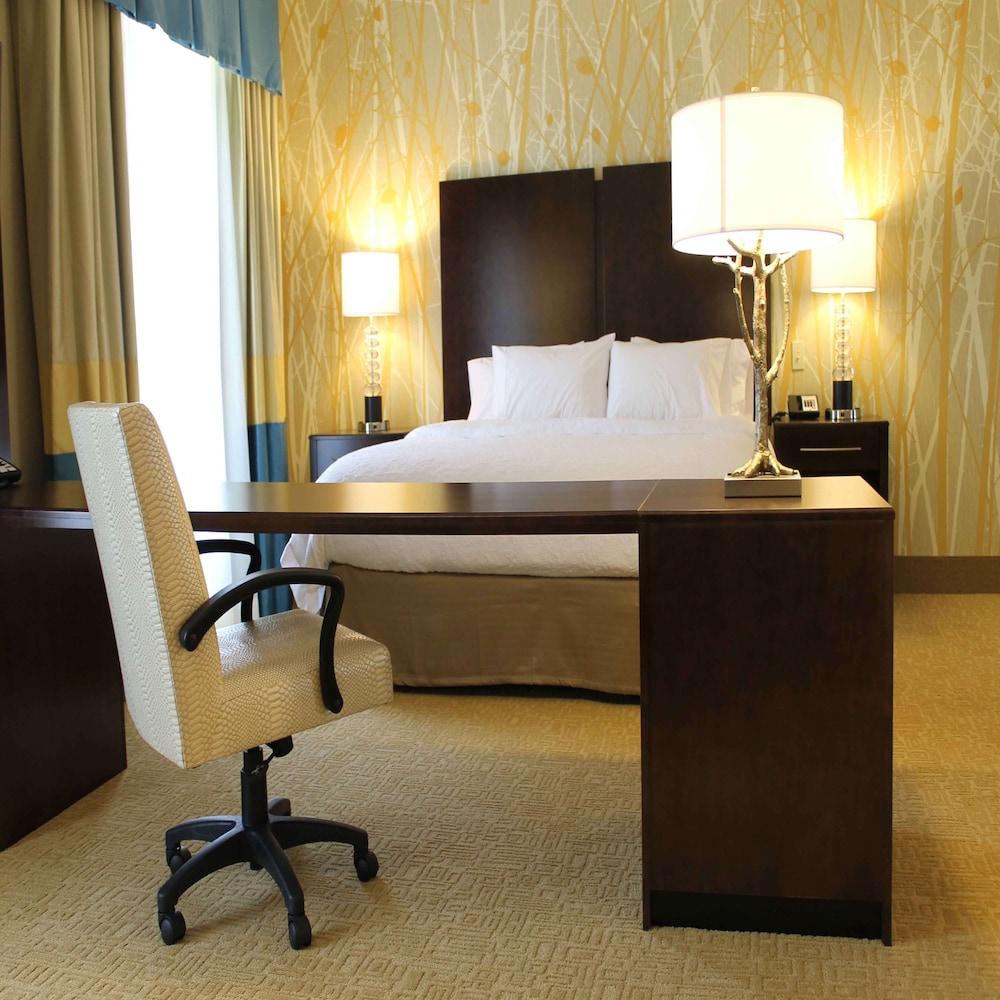 Hampton Inn & Suites Stroudsburg Pocono Mountains photo 12