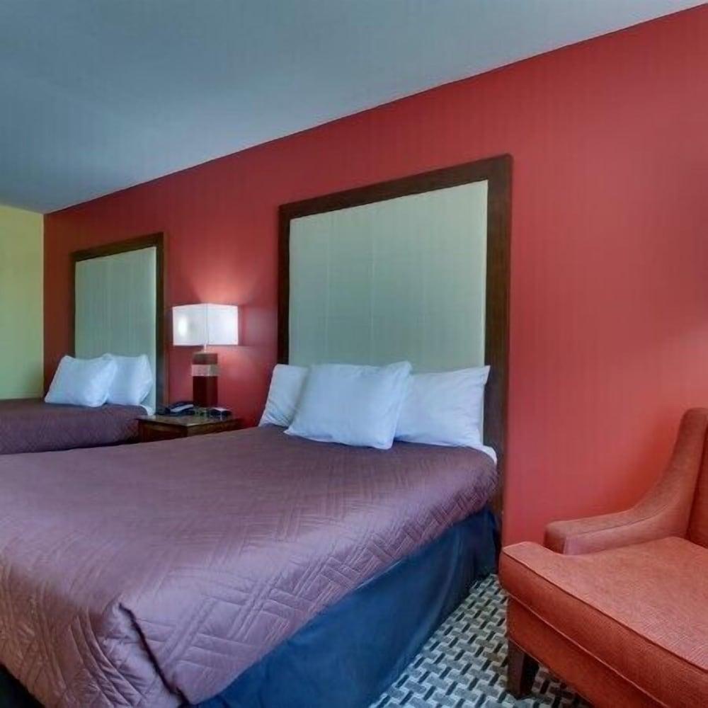 Heritage Grand Inn photo 30