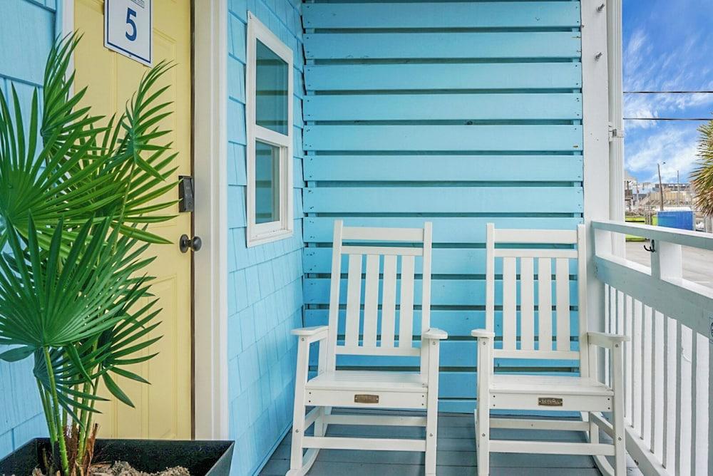 Boardwalk Inn photo 13