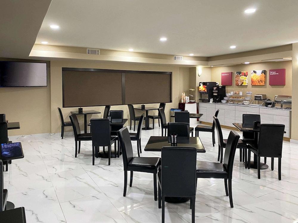 Comfort Suites Kings Bay Naval Base Area photo 48