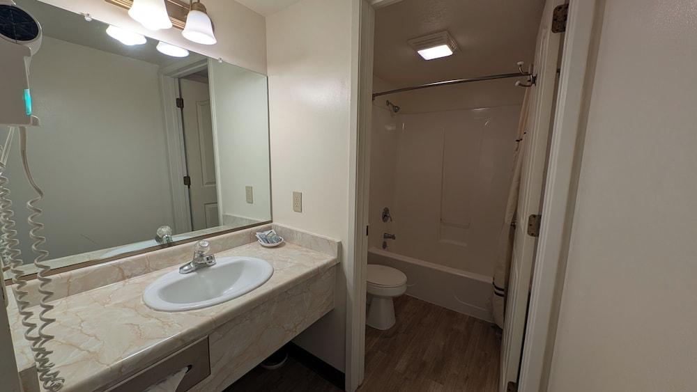 Himont Motel photo 6