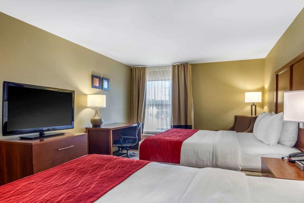 Comfort Inn & Suites LaGrange East photo 23
