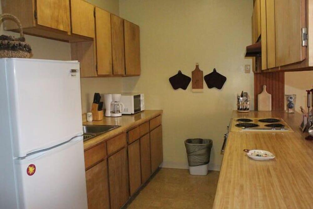 Smedley's Suites photo 19