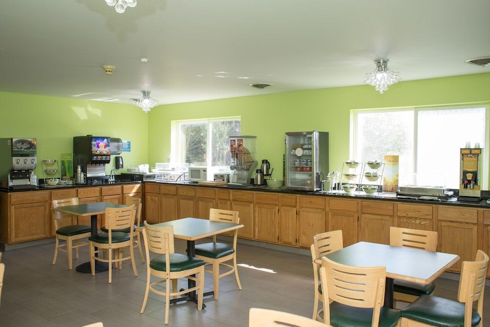 Quality Inn Edgerton photo 40
