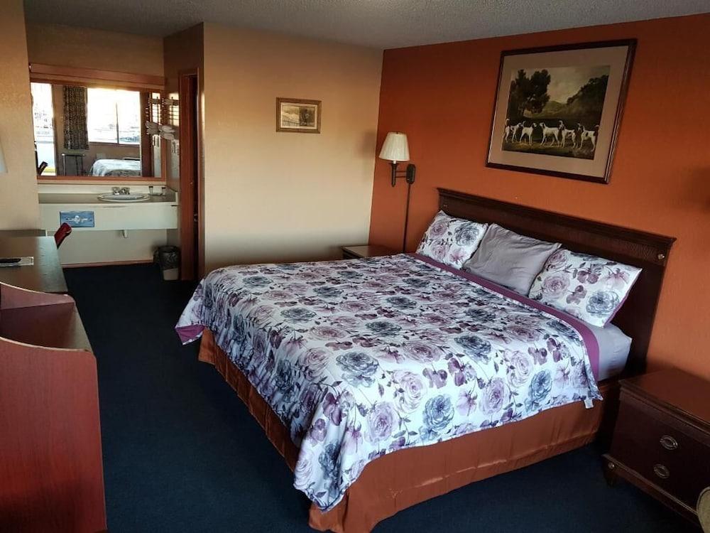 Budget Host Inn Eastland photo 34