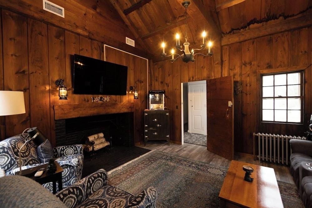 Blue Bear Inn photo 88