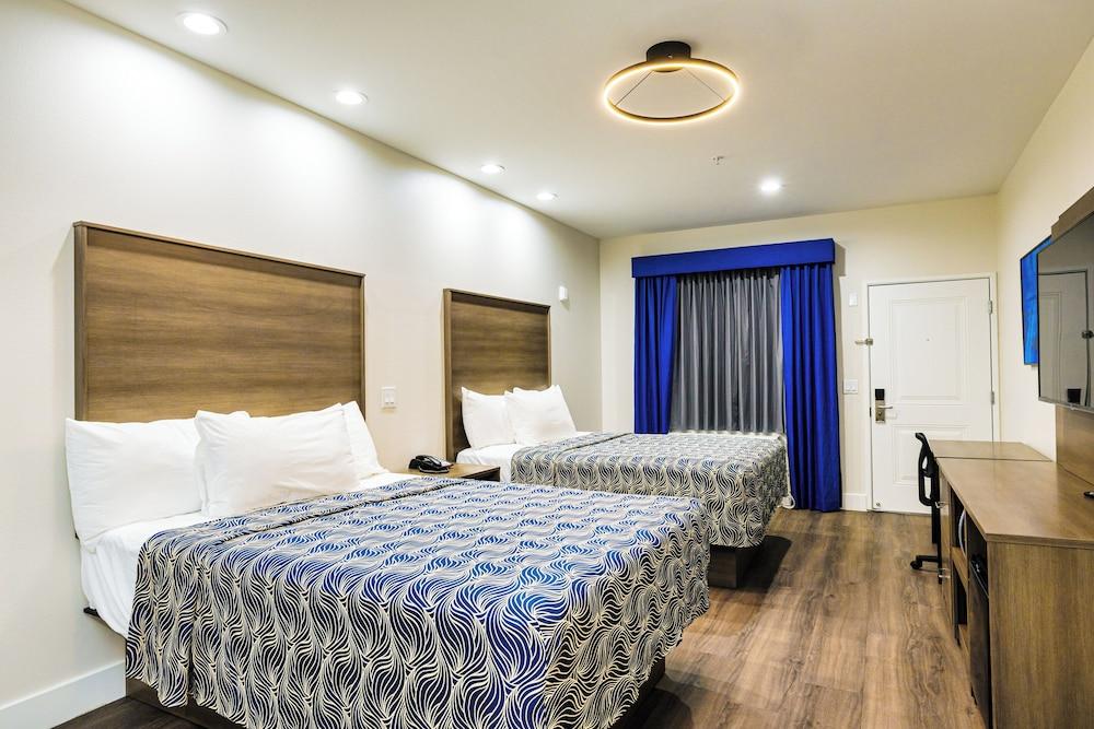 Palace Inn Blue Edgebrook photo 15
