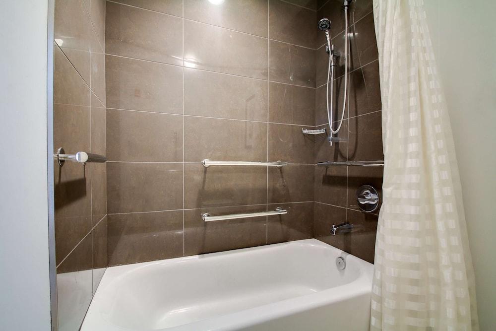 Hyatt House Chicago/Evanston photo 59