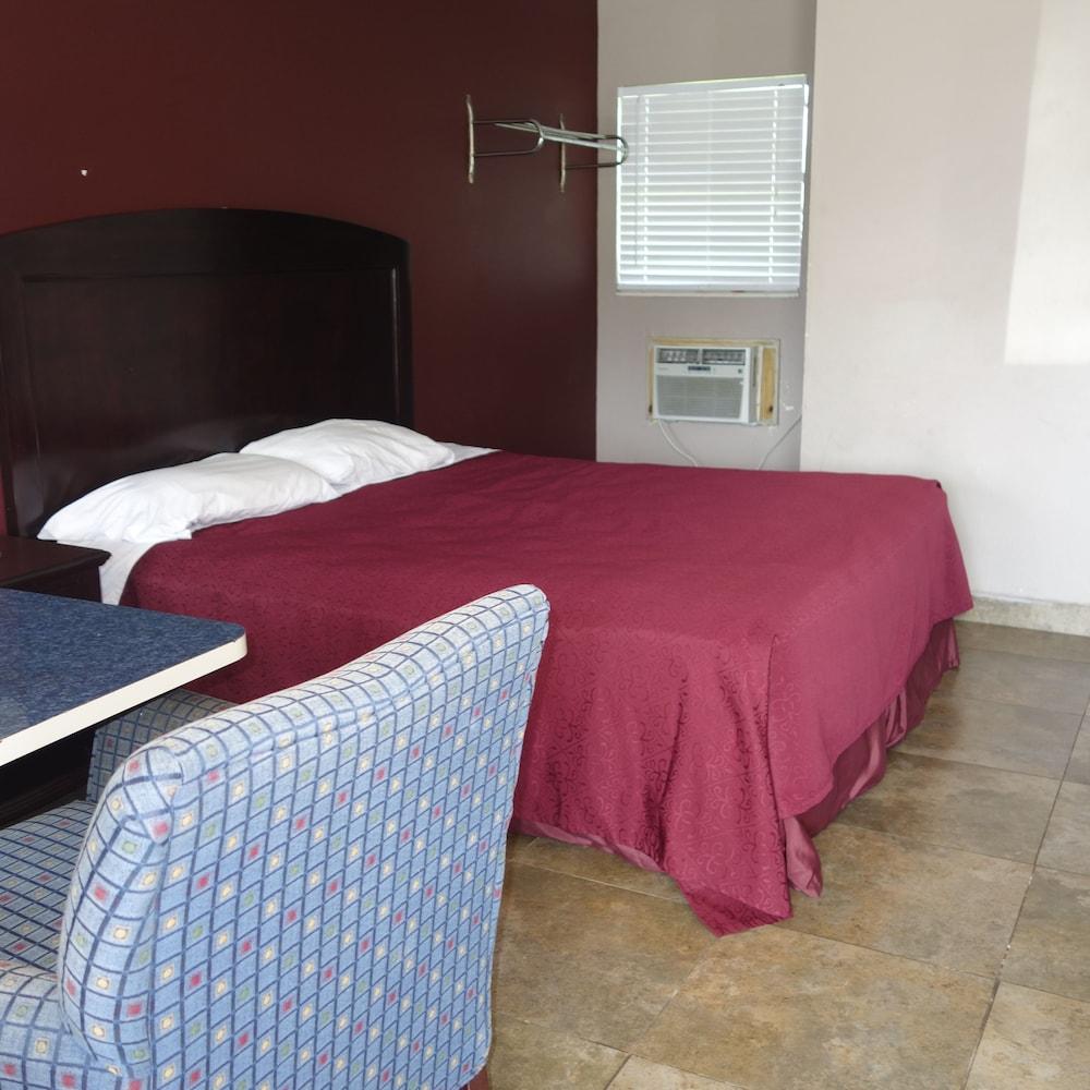Palm City Motel photo 5