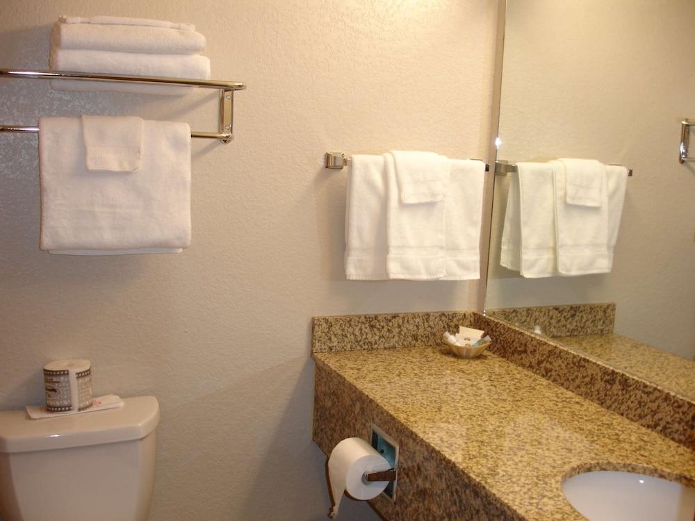 Best Western Rambler photo 37