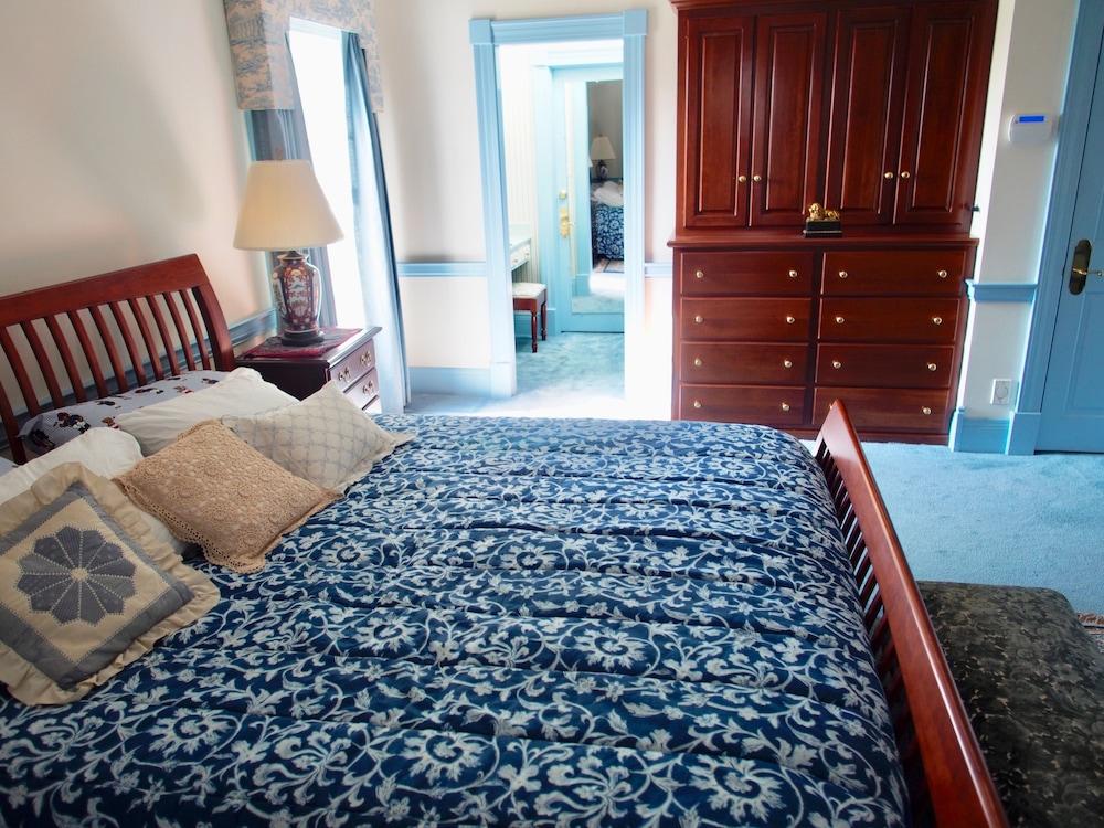 The Clark House Inn photo 2