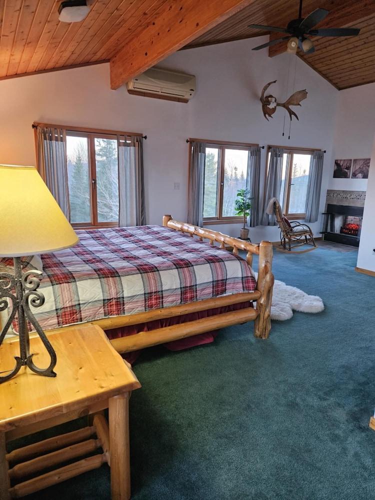 Bear Mountain Lodge photo 9