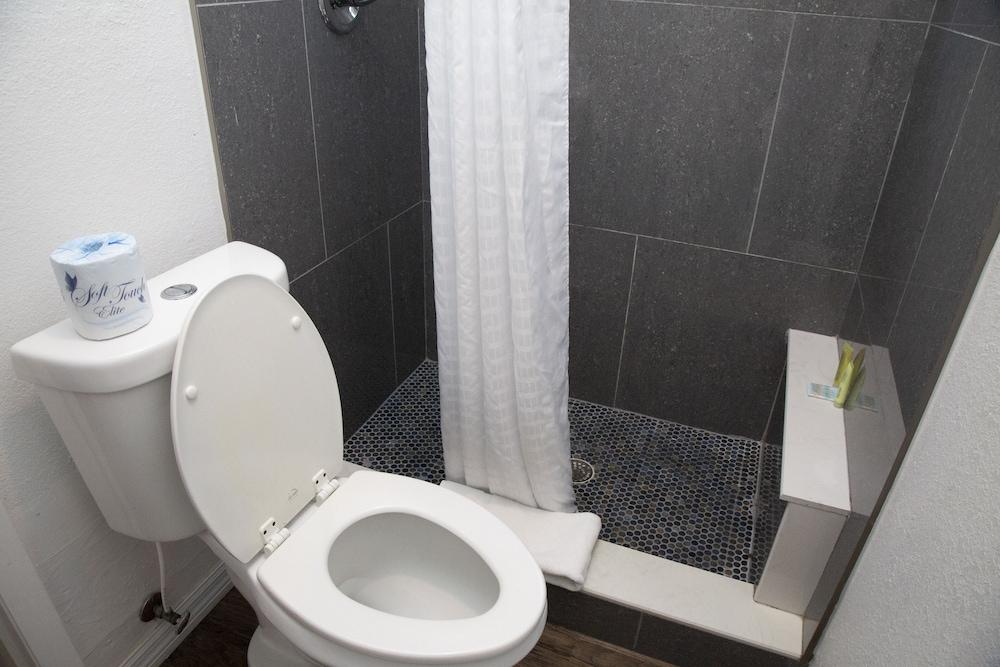 Dream Inn photo 73
