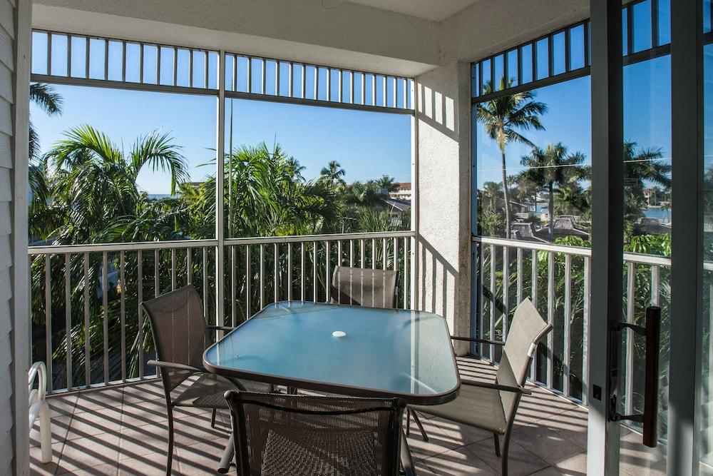 Olde Marco Island Inn and Suites photo 35