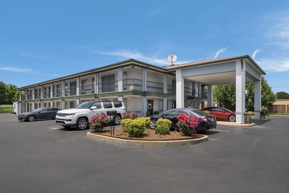 The Jewel Motel photo 1