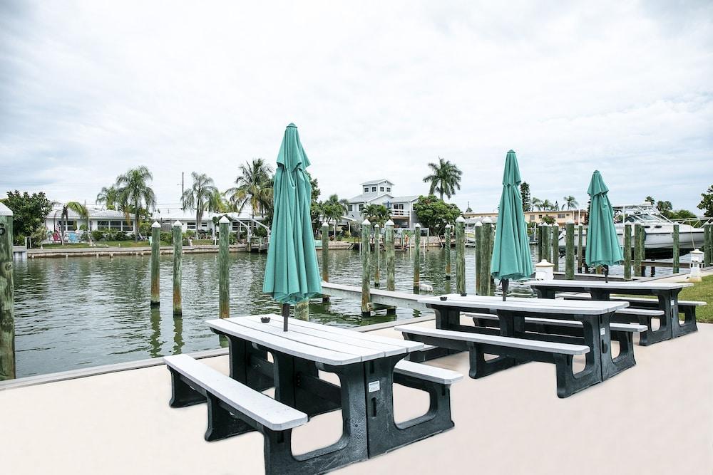 The Bayside Inn & Marina photo 66