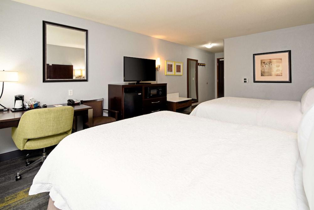 Hampton Inn & Suites Bakersfield/Hwy 58, CA photo 10