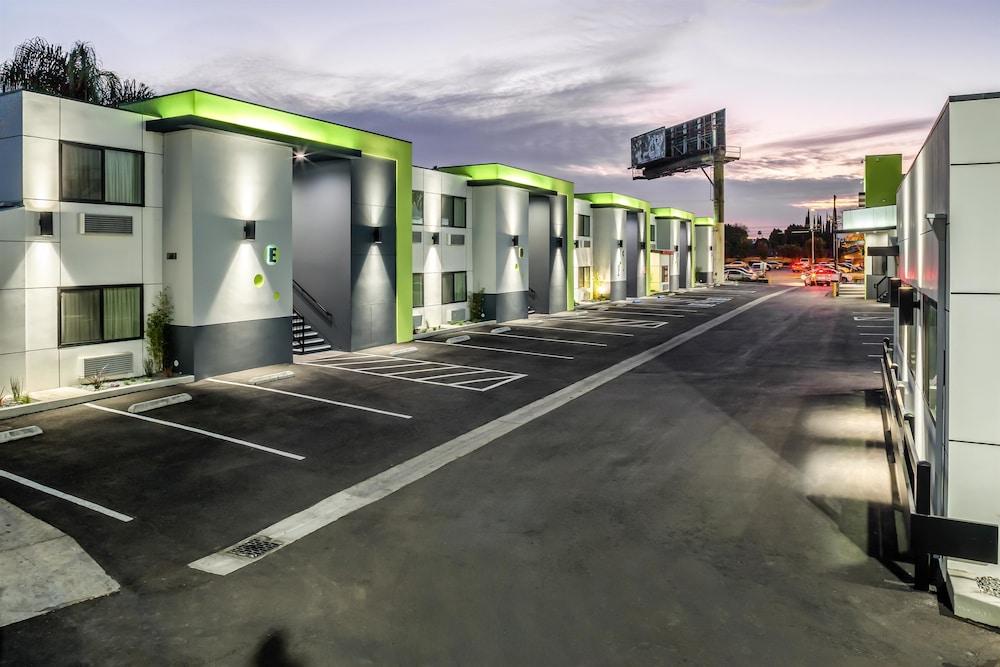 Motel 6 Canoga Park, CA photo 15