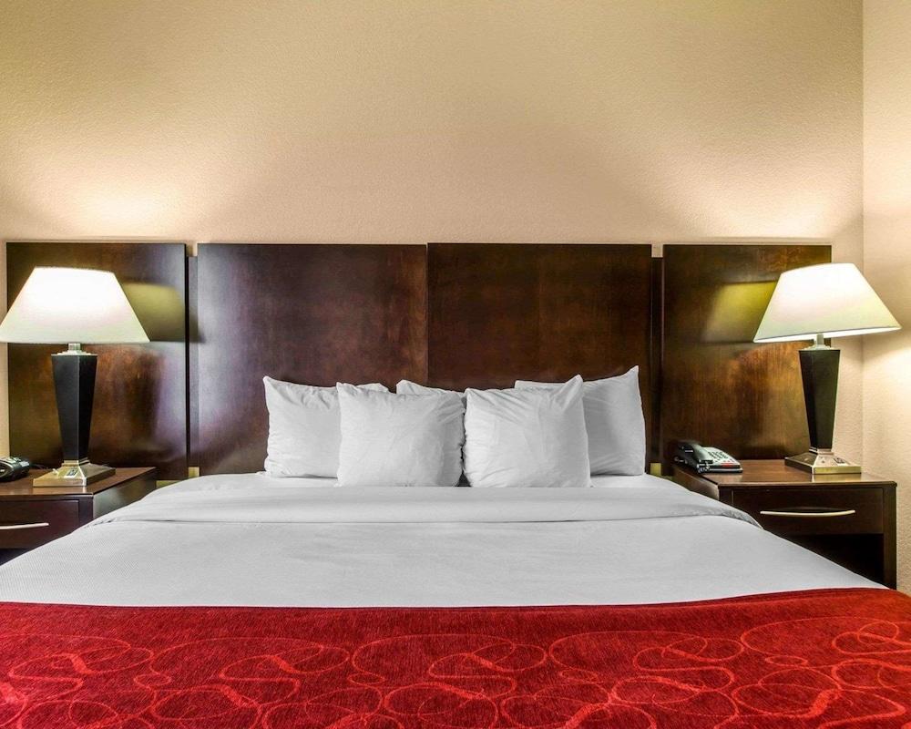 Comfort Suites Waycross photo 20