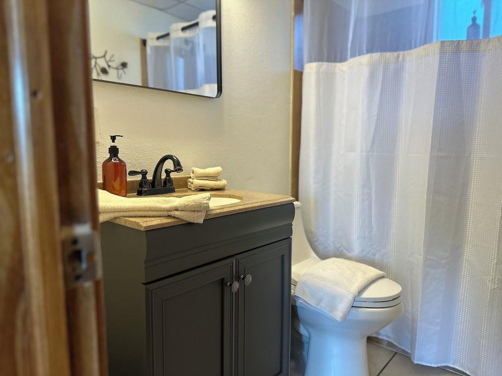 Elk Antler Inn photo 19