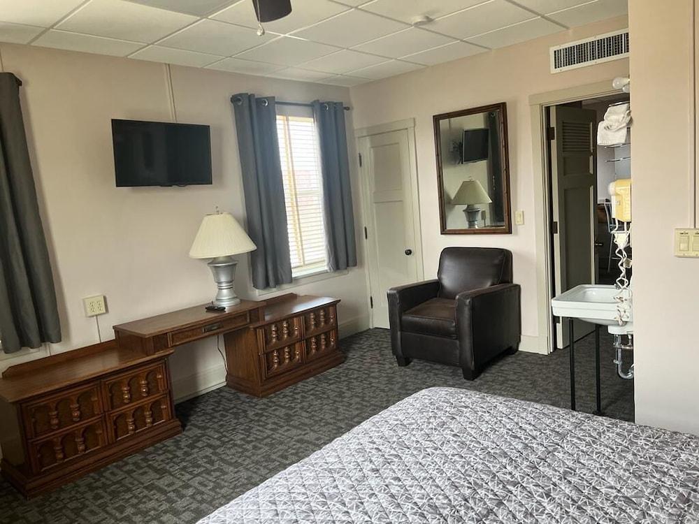 Canfield Hotel photo 13